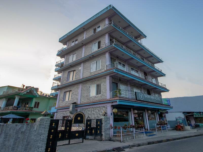 Oyo 193 Sign Inn Hotel Pokhara Extérieur photo